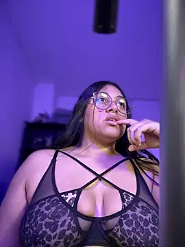 Snapshot of Soysofiarodrigu chatting on 03.07.25 Soysofiarodrigu online show from 03.07.25