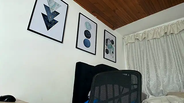 sam her online show from 11.02.25