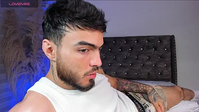 Snapshot of Paulwolf69 chatting on 12.03.24 Paulwolf69 online show from 12.03.24