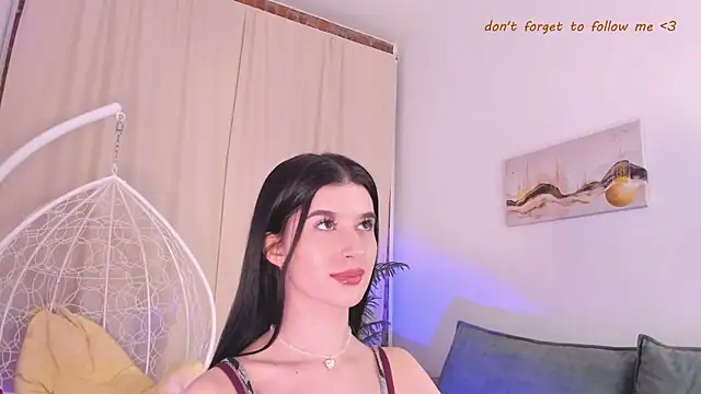 LauraCoy online show from 02.11.25