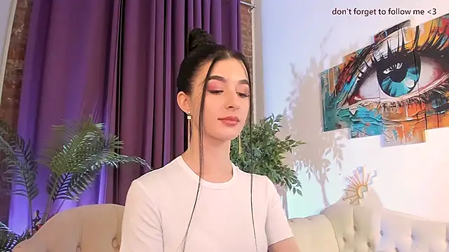 LauraCoy online show from 06.03.26