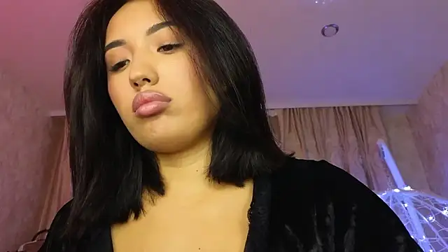 Snapshot of lily__foster chatting on 02.10.26 lily foster online show from 02.10.26