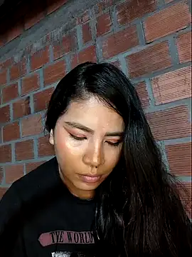 Snapshot of moncerrat_luna chatting on 12.28.24 moncerrat luna online show from 12.28.24