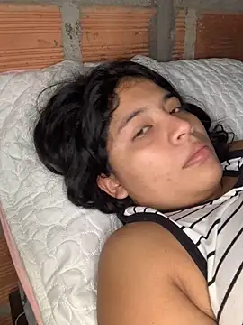 Snapshot of moncerrat_luna chatting on 01.25.25 moncerrat luna online show from 01.25.25