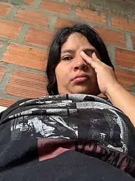 Snapshot of moncerrat_luna chatting on 02.15.25 moncerrat luna online show from 02.15.25