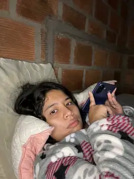 Snapshot of moncerrat_luna chatting on 02.21.25 moncerrat luna online show from 02.21.25