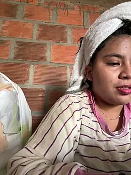 Snapshot of moncerrat_luna chatting on 03.04.25 moncerrat luna online show from 03.04.25