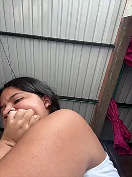 Snapshot of moncerrat_luna chatting on 03.18.25 moncerrat luna online show from 03.18.25