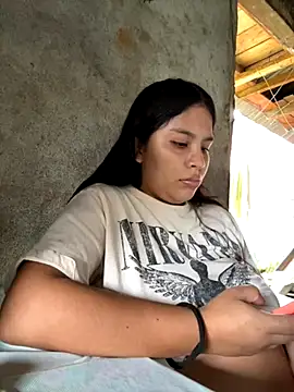 Snapshot of moncerrat_luna chatting on 09.25.25 moncerrat luna online show from 09.25.25