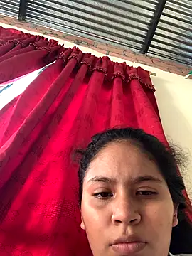 Snapshot of moncerrat_luna chatting on 10.05.25 moncerrat luna online show from 10.05.25