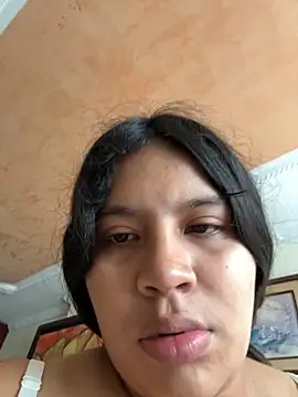 Snapshot of moncerrat_luna chatting on 11.05.25 moncerrat luna online show from 11.05.25