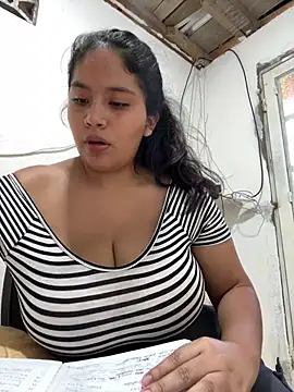 Snapshot of moncerrat_luna chatting on 07.13.26 moncerrat luna online show from 07.13.26