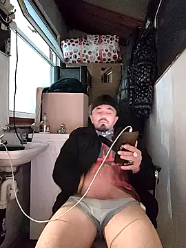 Snapshot of erbod_Johnny chatting on 10.21.25 erbod Johnny online show from 10.21.25