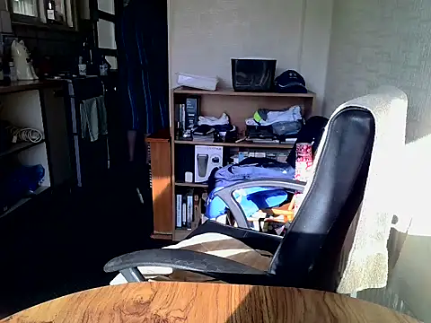 Snapshot of daddyflash chatting on 03.20.25 daddyflash online show from 03.20.25