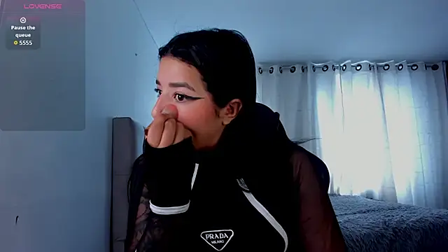 aliice walker  online show from 03.25.26