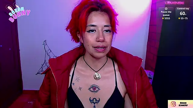 Snapshot of Roxanbunny1 chatting on 10.01.25 Roxanbunny1 online show from 10.01.25