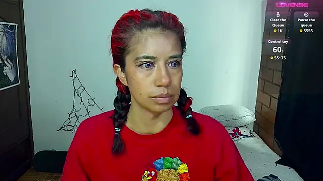 Snapshot of Roxanbunny1 chatting on 10.14.25 Roxanbunny1 online show from 10.14.25