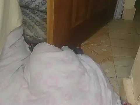 Pretty hazel online show from 12.04.25