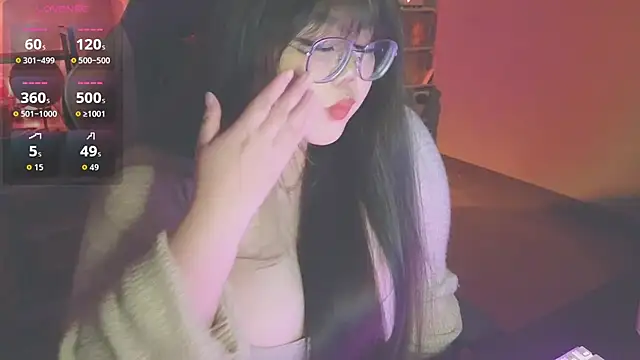 Snapshot of ANNELIESE_ chatting on 10.15.25 ANNELIESE online show from 10.15.25