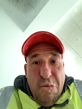 Snapshot of Resolved_Twin chatting on 11.26.25 Resolved Twin online show from 11.26.25