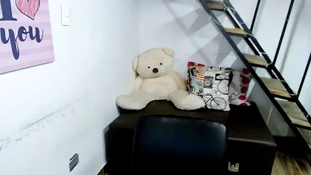 samantha baby  online show from 12.17.24