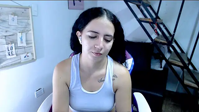 samantha baby  online show from 09.09.25