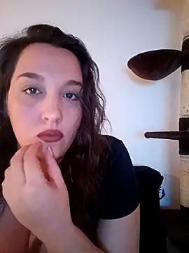 Snapshot of kaleanemesis chatting on 11.14.25 kaleanemesis online show from 11.14.25