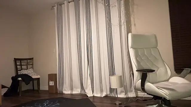 Snapshot of alexmannd chatting on 02.26.26 alexmannd online show from 02.26.26