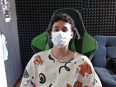 Curly Angel24 online show from 12.17.25