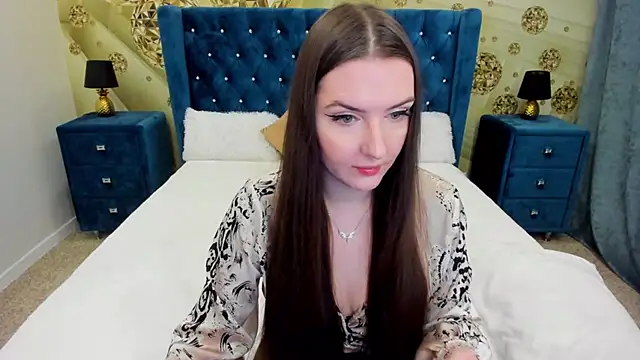 Snapshot of Katrina_Minchels chatting on 12.17.24 Katrina Minchels online show from 12.17.24