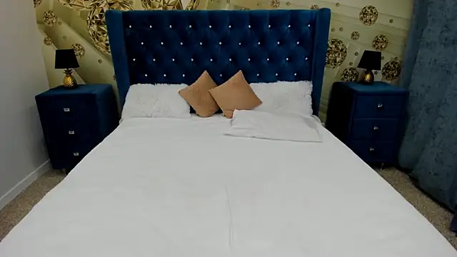 Snapshot of Katrina_Minchels chatting on 10.24.25 Katrina Minchels online show from 10.24.25