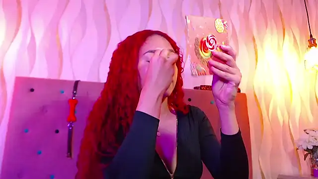 IsabelaLatina online show from 02.26.26