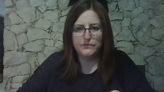 Madeline Beau online show from 11.06.25