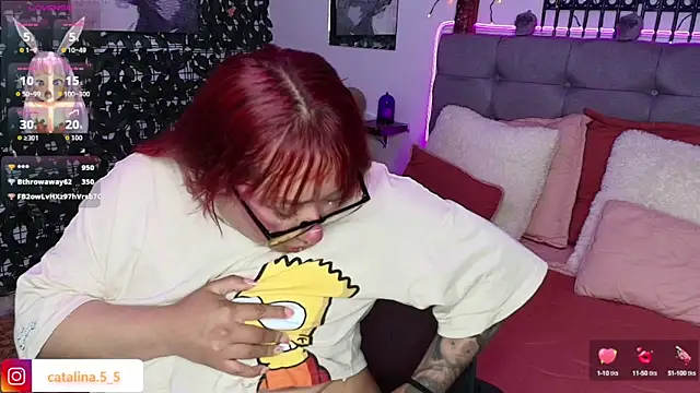 Snapshot of Kata_Bigboobs chatting on 10.11.25 Kata Bigboobs online show from 10.11.25