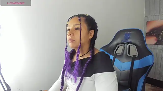 Snapshot of Charis_21 chatting on 09.27.25 Charis 21 online show from 09.27.25