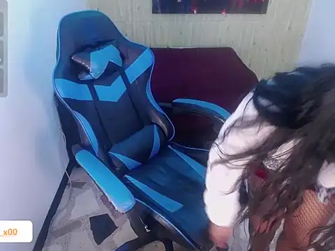 Snapshot of Charis_21 chatting on 10.28.25 Charis 21 online show from 10.28.25