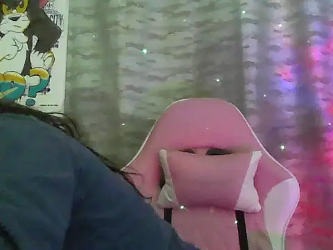 Snapshot of Charis_21 chatting on 07.04.26 Charis 21 online show from 07.04.26
