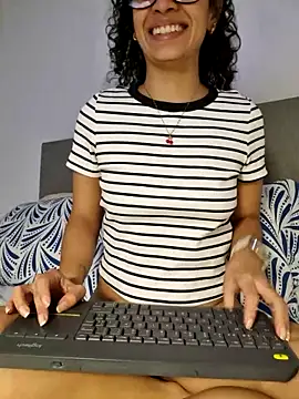 Snapshot of angela__98 chatting on 04.25.26 angela 98 online show from 04.25.26