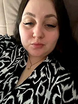 ihaveasecret  online show from 10.05.25