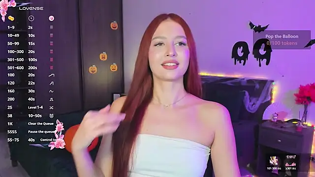 Snapshot of EleanorePeach chatting on 11.01.25 EleanorePeach online show from 11.01.25