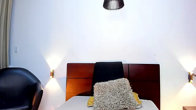 NoraDasilva online show from 12.10.24