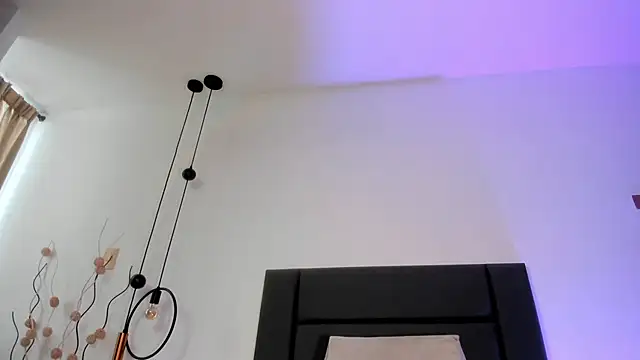 NoraDasilva online show from 12.16.24