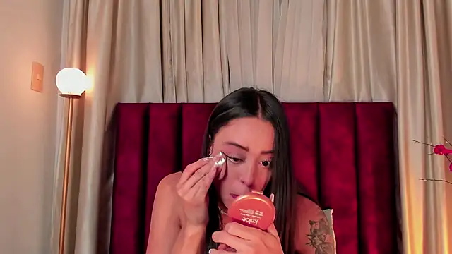 NoraDasilva online show from 02.20.25