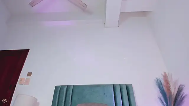 NoraDasilva online show from 02.22.25