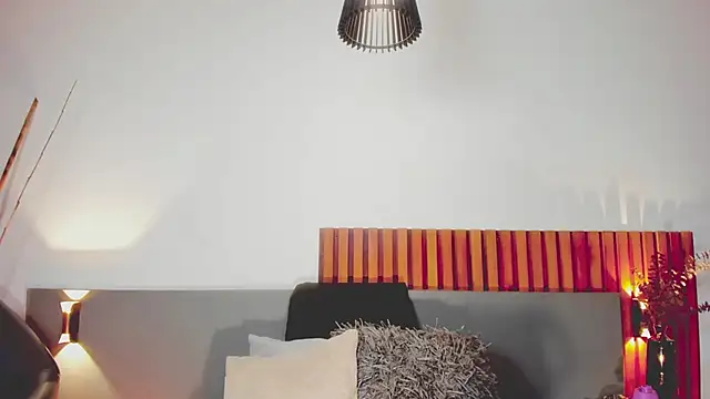 NoraDasilva online show from 02.25.25