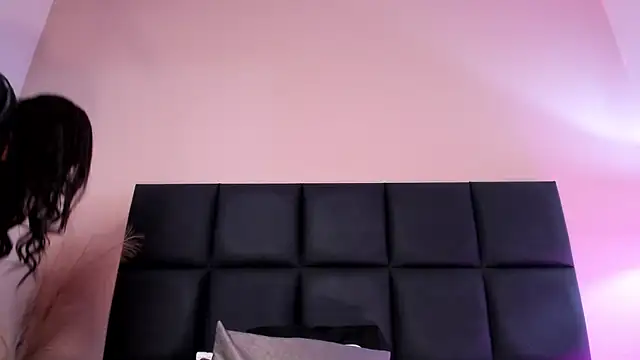 NoraDasilva online show from 10.09.25