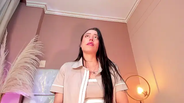 NoraDasilva online show from 11.08.25