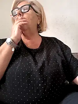 Merilulla online show from 10.20.25