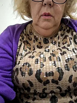 Merilulla online show from 11.25.25