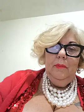 Merilulla online show from 12.18.25